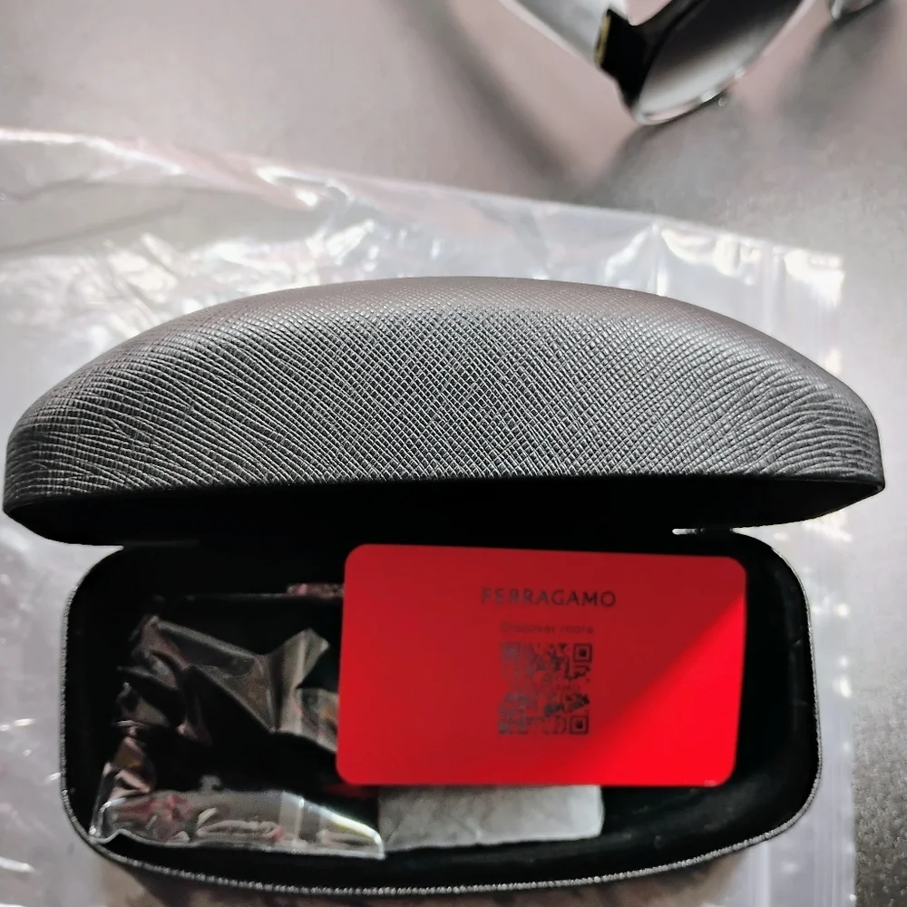 Salvatore Ferragamo SF943S 60mm Sunglasses Black - Picture 11 of 15